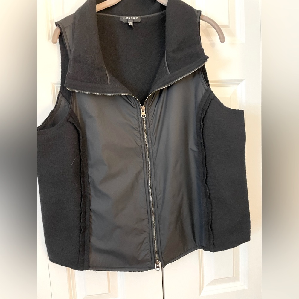 Eileen Fisher Black Zip Front Vest